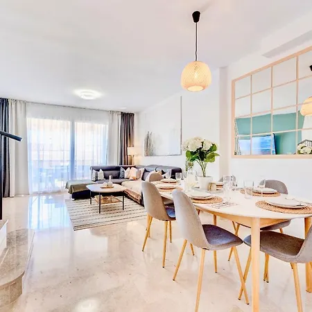 Townhouse House - Relax, Panoramic Sea View And Pool Area Nyaraló *