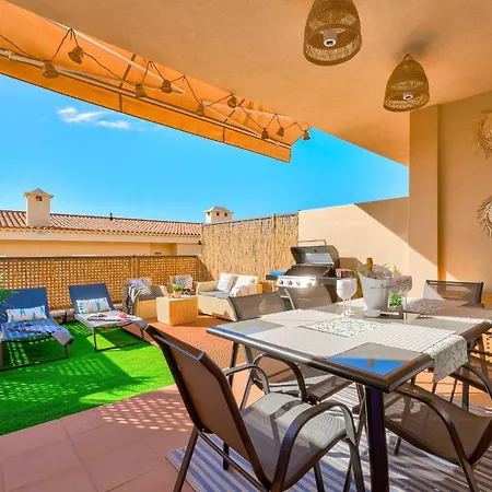 Townhouse House - Relax, Panoramic Sea View And Pool Area Hébergement de vacances *
